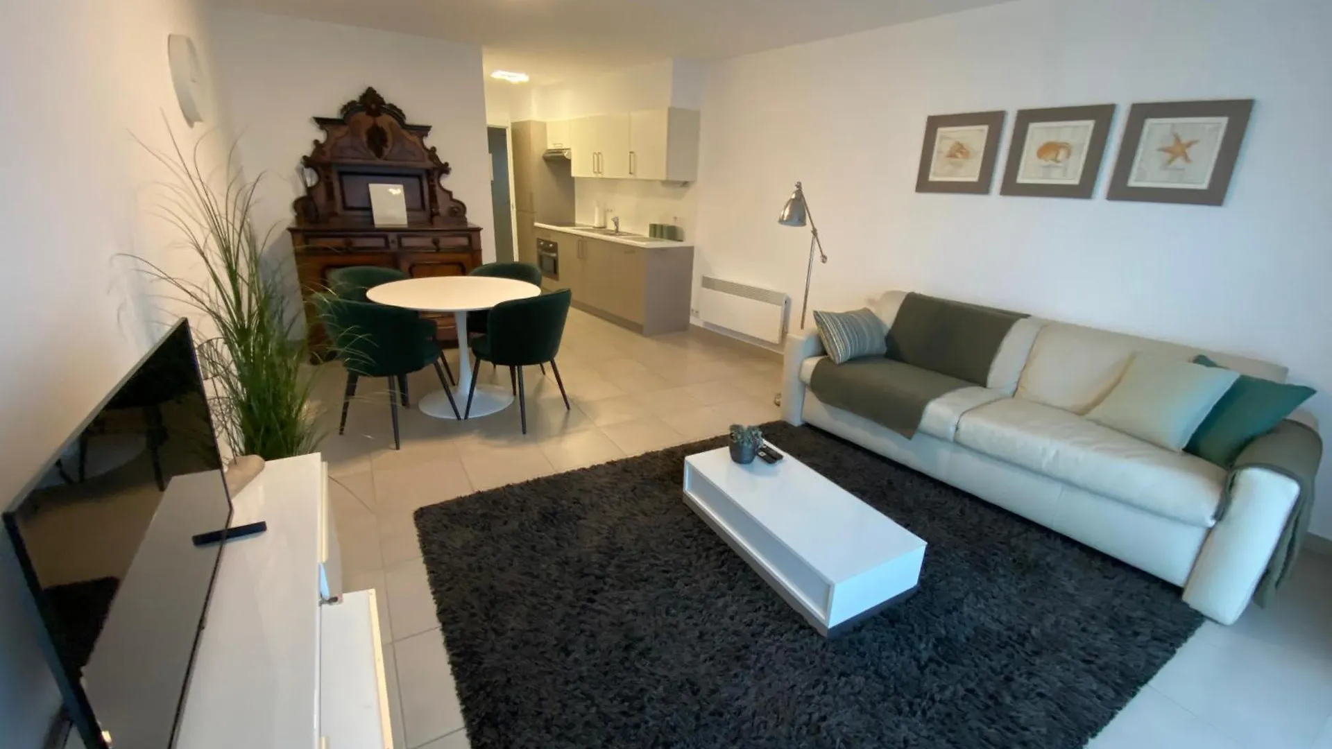 Gezellig Modern Appartement Met Optie Garagebox En In De Buurt Van Strand, Winkels En Restaurants Οστένδη